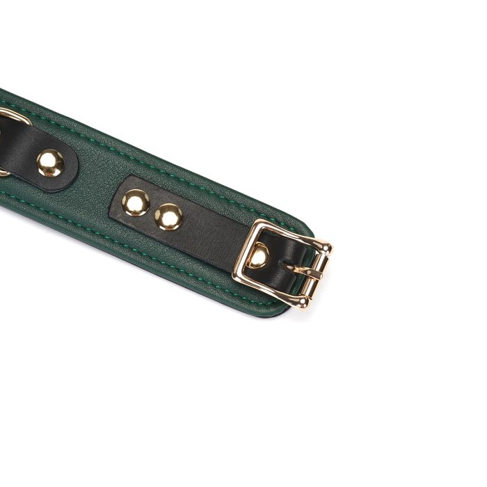 Emerald Green Leather Adjustable Collar Up-close view